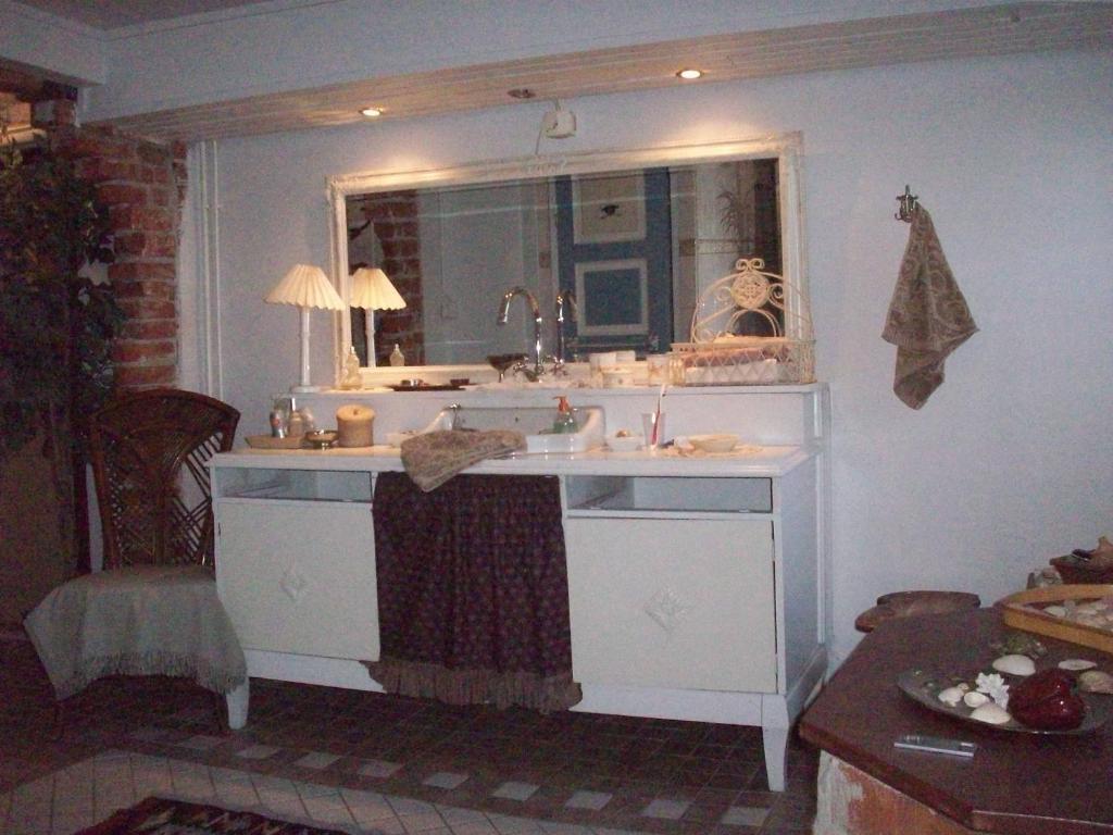 Hotel Brinkin Wanha Pappila à Kokkola  Chambre photo